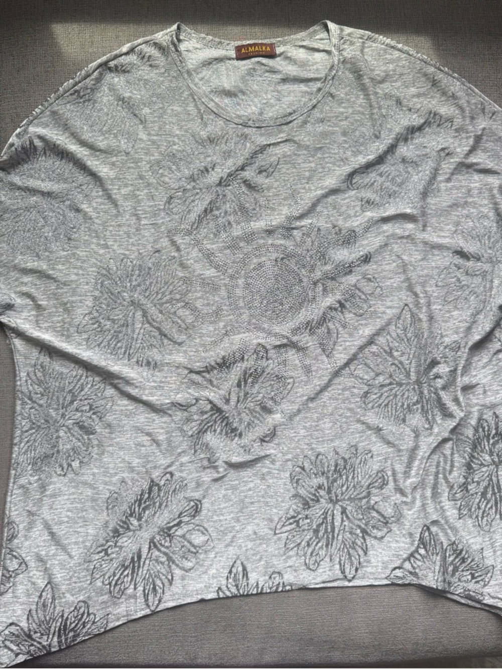 Almalka Gray Floral Embroidered Tee